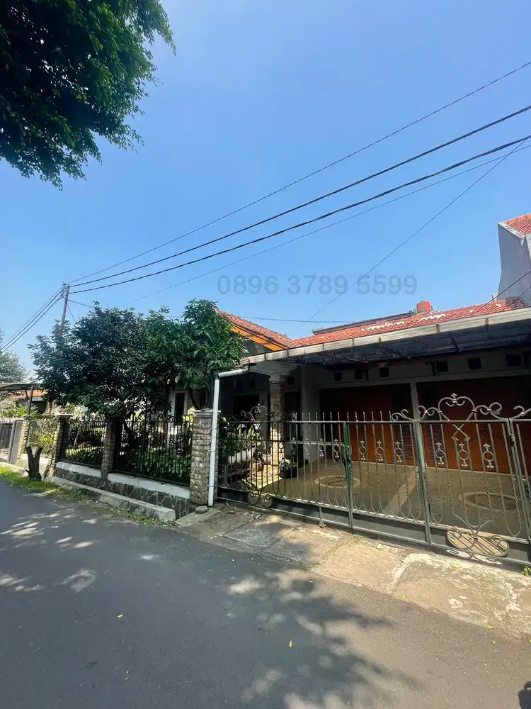 Rumah Pinggir Jalan Turangga Lengkong Kota Bandung