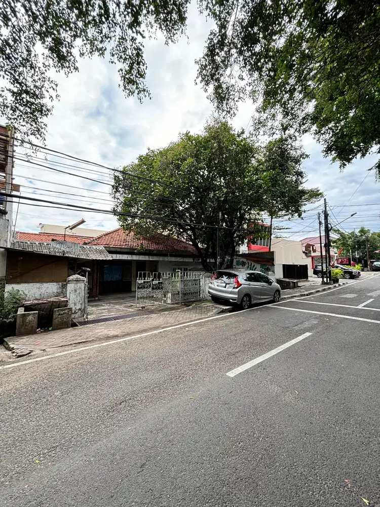 Dijual Rumah Lama Hitung Tanah, Akses Jalan Utama, Cocok Untuk Bisnis