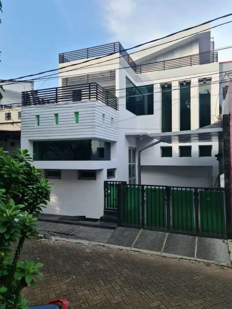 Dijual Cepat Rumah Mewah dibawah Pasar di Perumahan Jatibening Estate