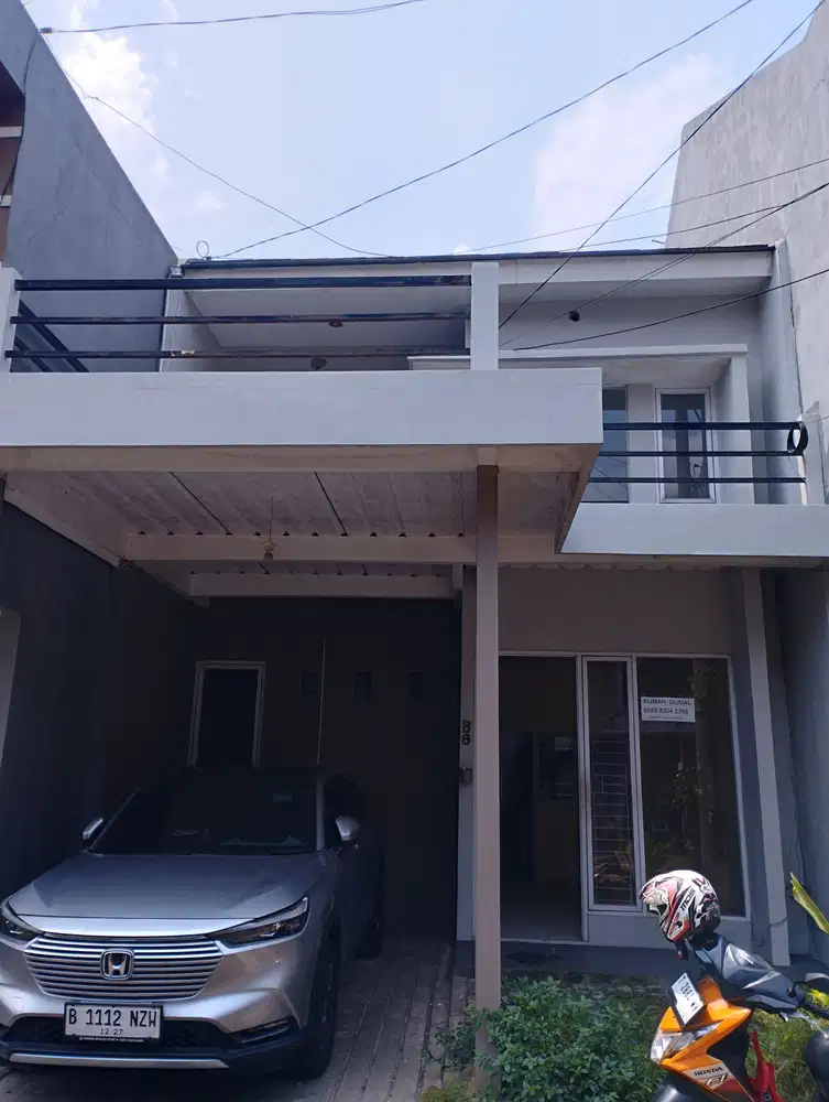 Rumah 2 lantai dekat MRT & halte busway cluster the height