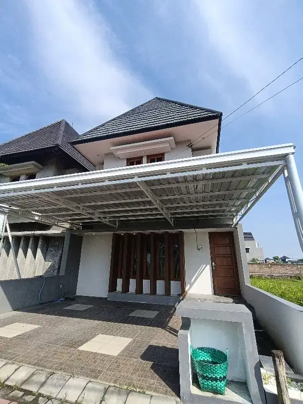 Rumah nyaman tipe Kolonial di baki sukoharjo