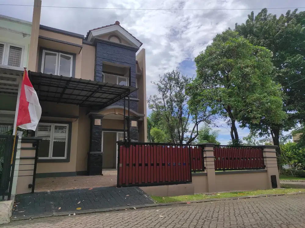 RUMAH MEWAH 2LT DIJUAL MURAH LOKASI CIBINONG BOGOR BEBAS BANJIR