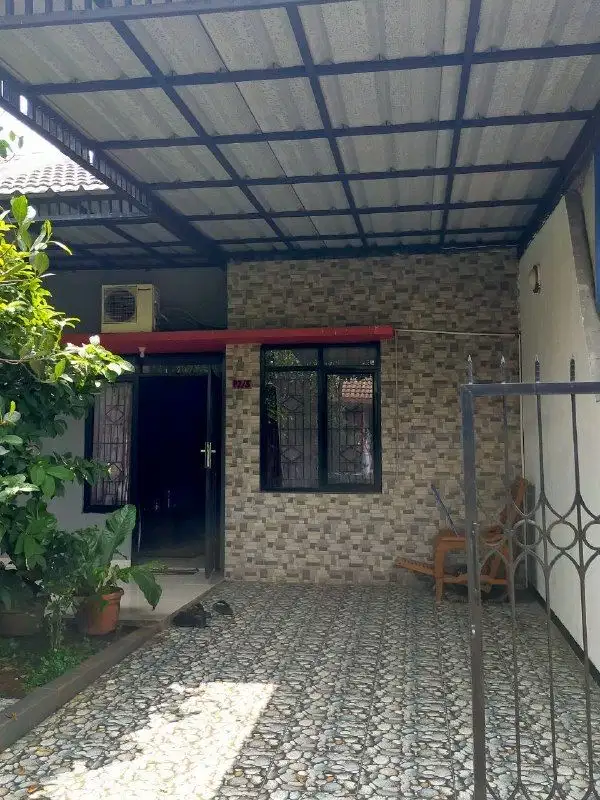 Rumah Second Murah Bagus Dalam Cluster Grand Depok City, Depok