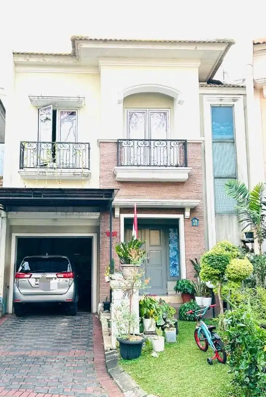 RUMAH DI JUAL CLUSTER CRYSTAL