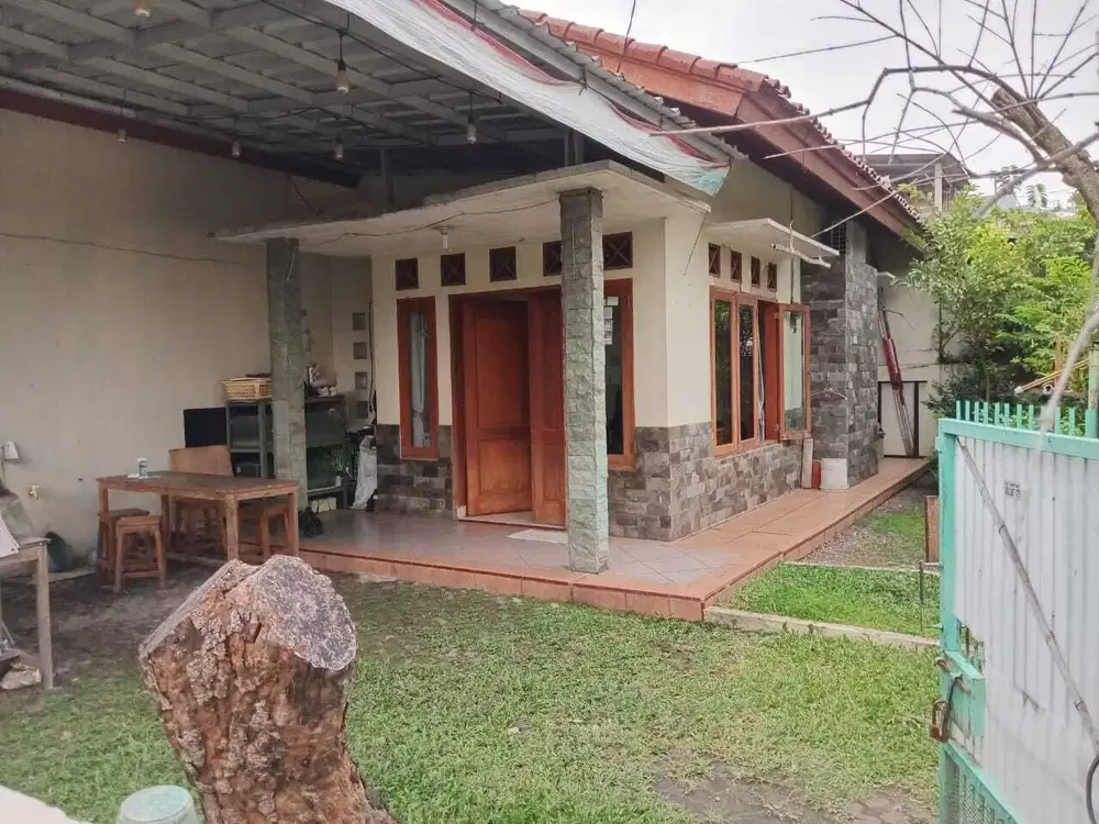 RUMAH NYAMAN LOKASI STRATEGIS