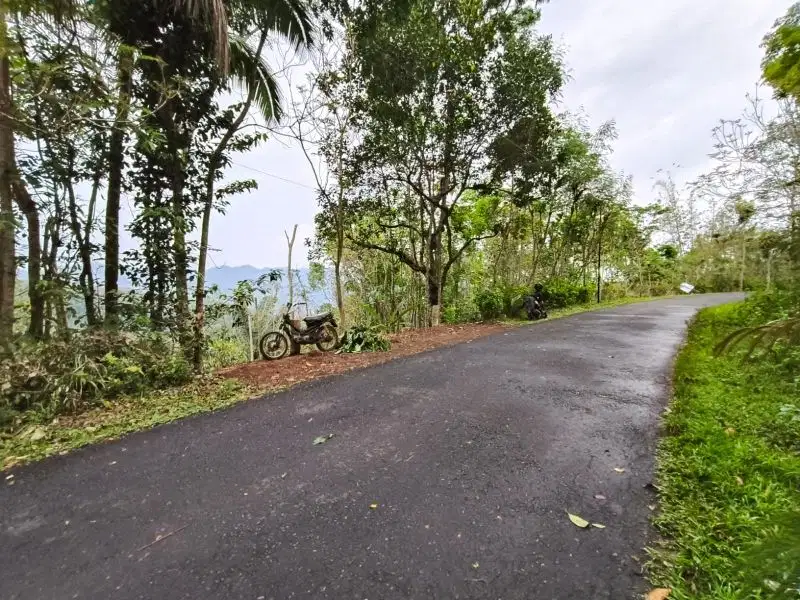 Dijual Pekarangan View Cantik Mangku jalan Nanggulan-Samigaluh