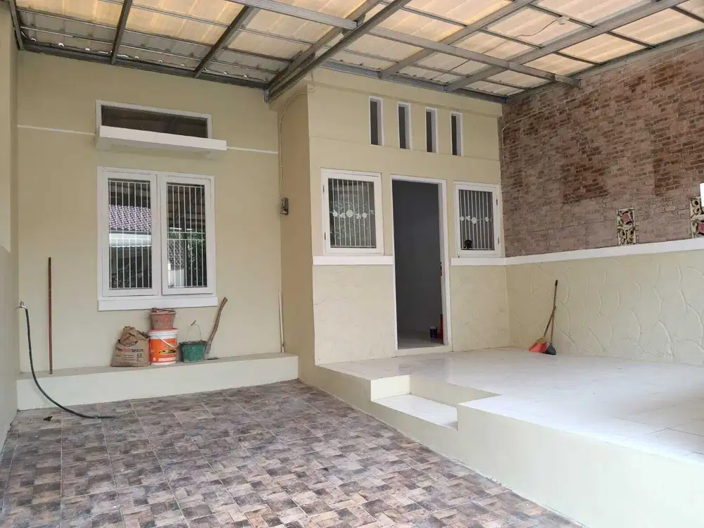 Harga Spesial - Dijual Rumah kota Tangerang Selatan, Baru renovasi