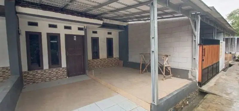 Rumah Cash Akses 2 Mobil Bonus Canopy lokasi Strategis