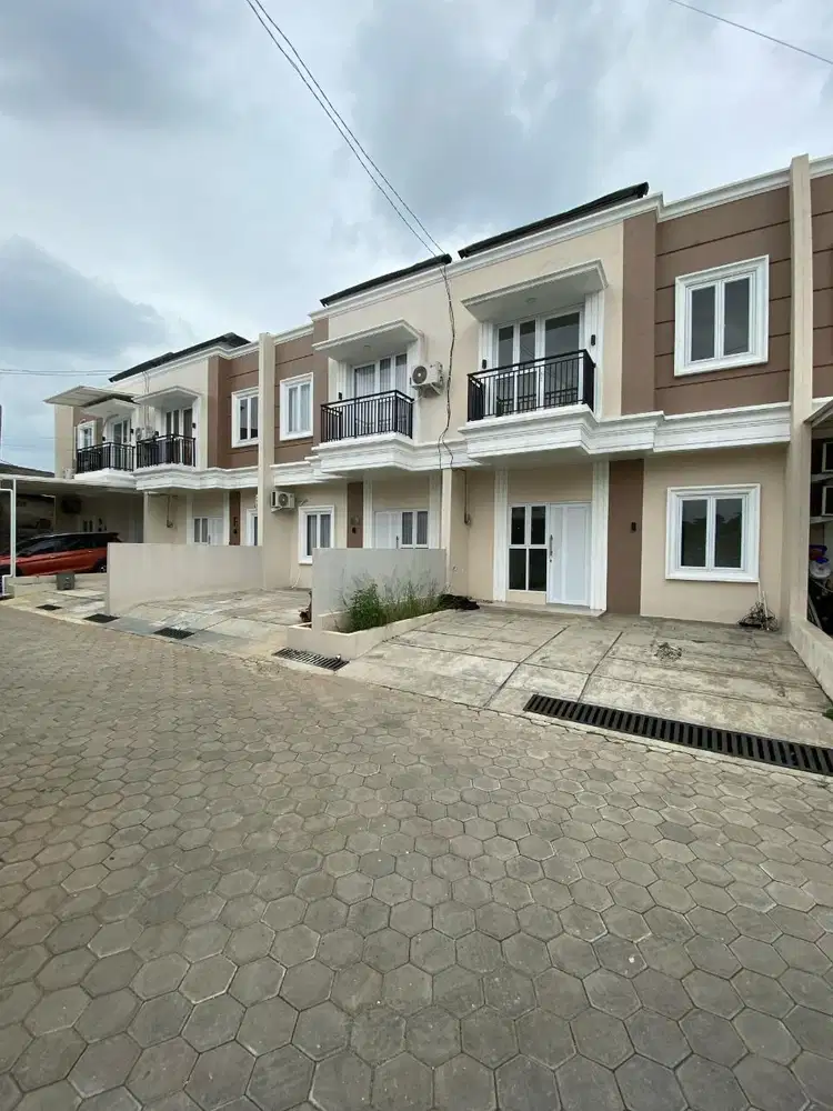 Perumahan 2 Lantai Strategis dan Pinggir Jalan Raya Cilodong Depok