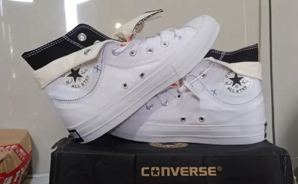 Sepatu Converse cutline high size 42