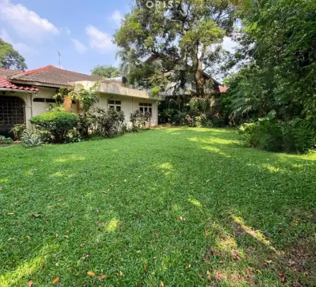 Rumah Klasik Luas Tanah 2002m² di Benda Raya, Kemang, Jakarta Selatan