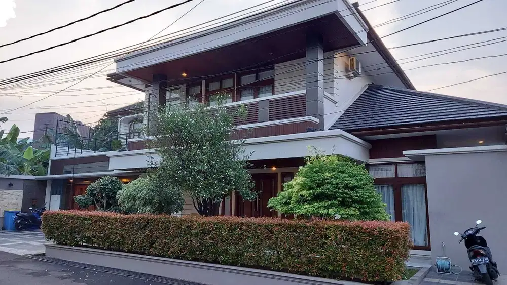 RUMAH MEWAH KEMANG HARGA MURAH MERIAH