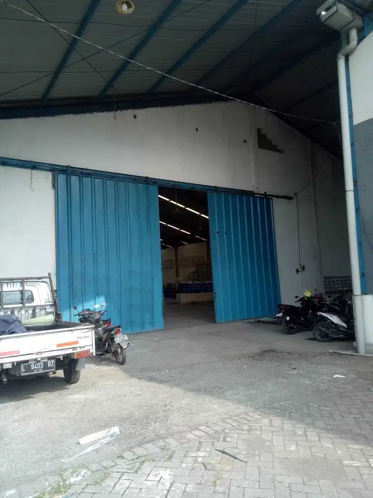 Gudang siap pakai dengan 2 kantor,siap pakai tidak banjir