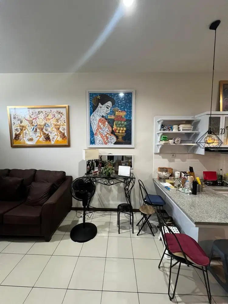 Dijual rumah cantik full furnished di kota baru parahyangan Tatar sima