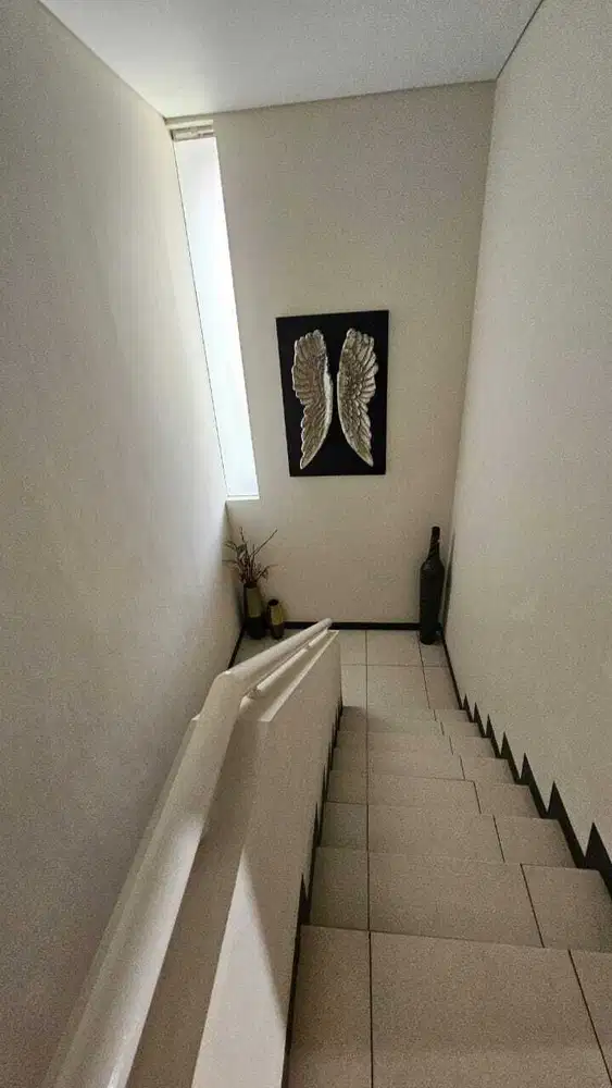 Dijual Rumah Lux 2 lantai full furnished di Tatar kamandaka