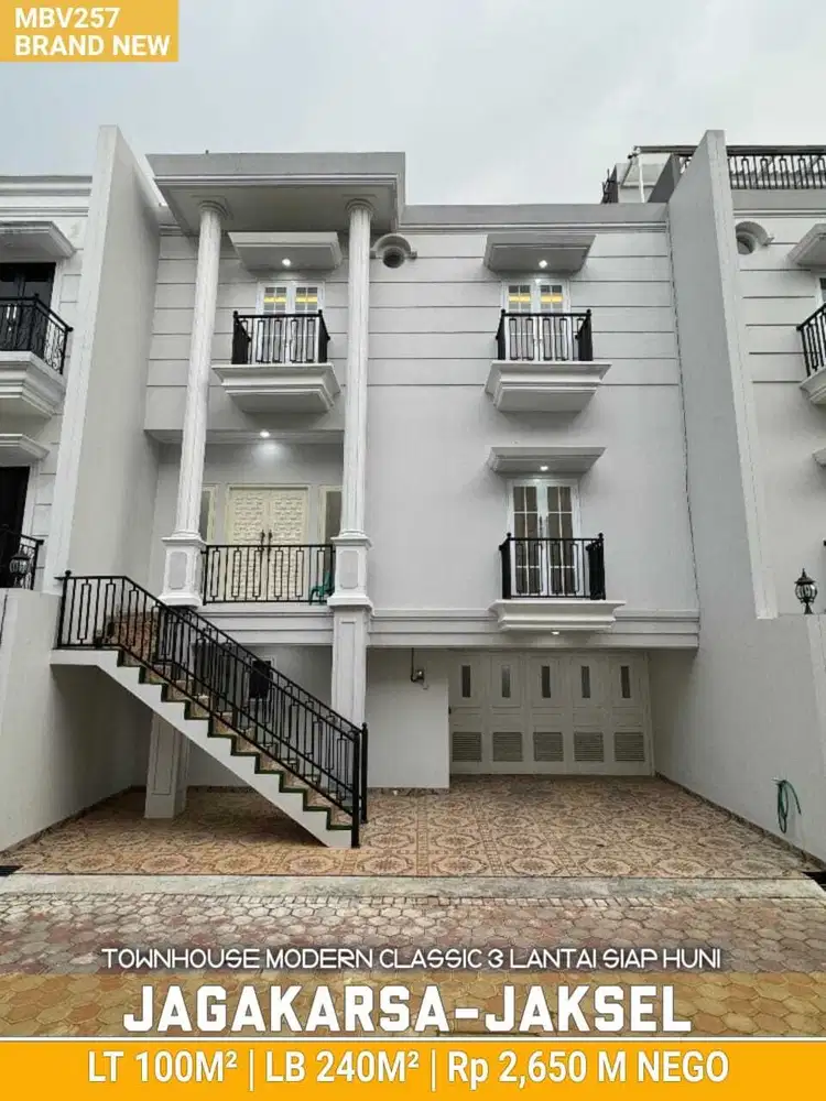 Dijual Rumah Modern Classic  3 Lantai Siap Huni  Jagakarsa