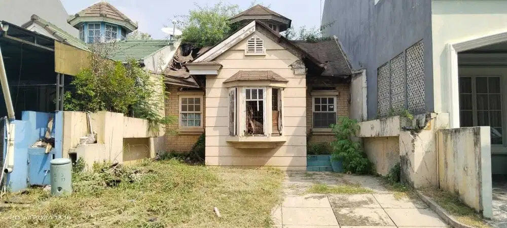 Di jual rumah murah butuh renovasi di dukuh bima