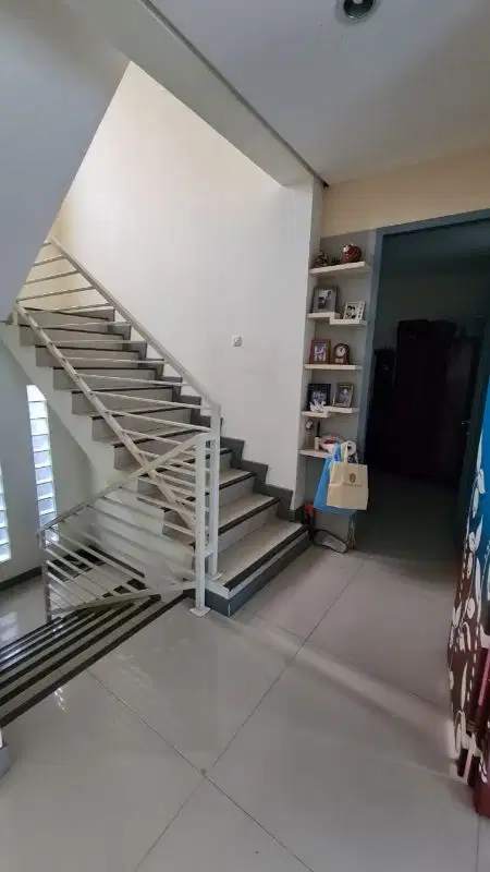 dijual cepat turun harga rumah di town house pasar minggu