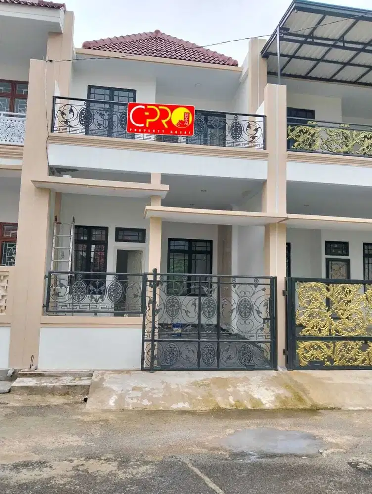 Rumah Cantik di Boulevard Hijau Dijual Harga 1,4 M – Lokasi Strategis