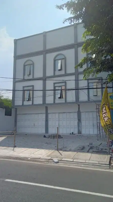 DIJUAL CEPAT RUKO BARU 3 LANTAI DI JALAN RAYA BOGOR  JAKARTA TIMUR
