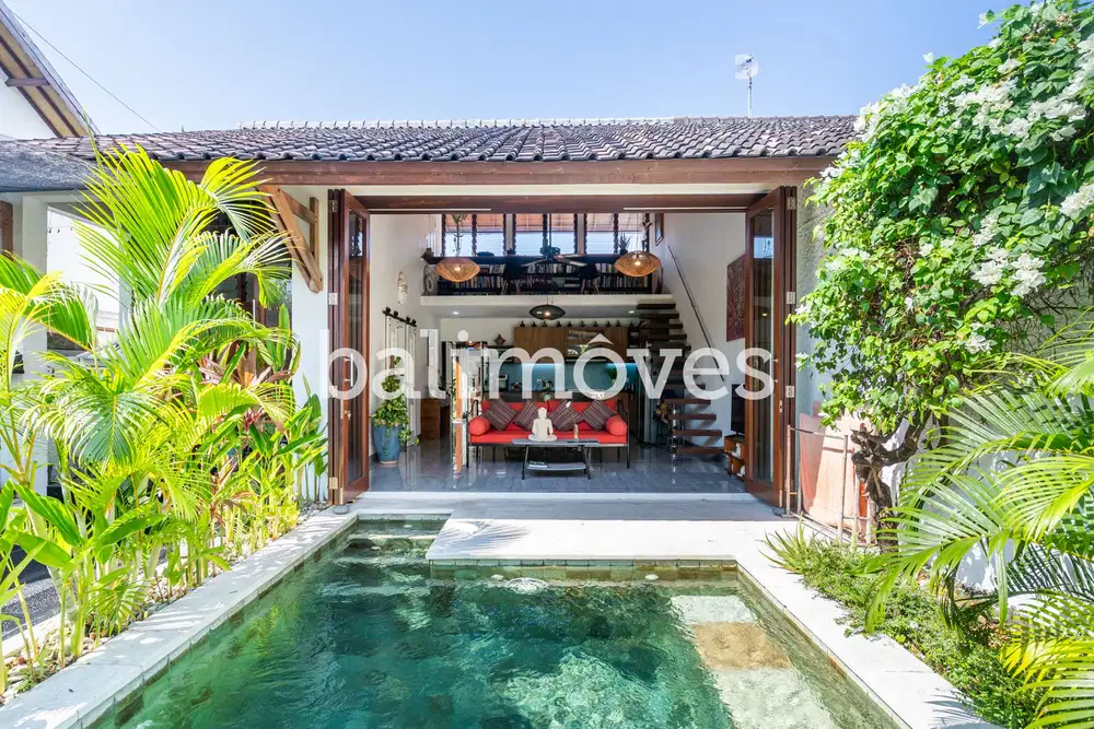 Villa Modern Cantik dengan Tiga Kamar Tidur di Sanur