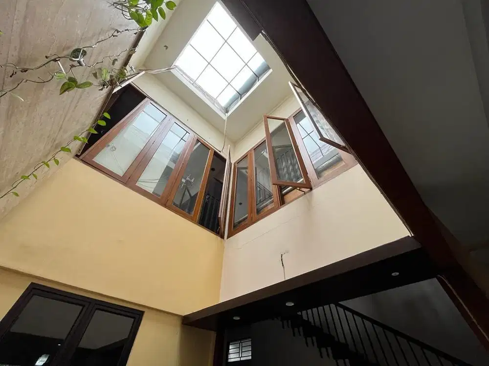 RUMAH MINIMALIS SEMI FURNISHED DI JL CIPINANG CEMPEDAK, JAKARTA TIMUR