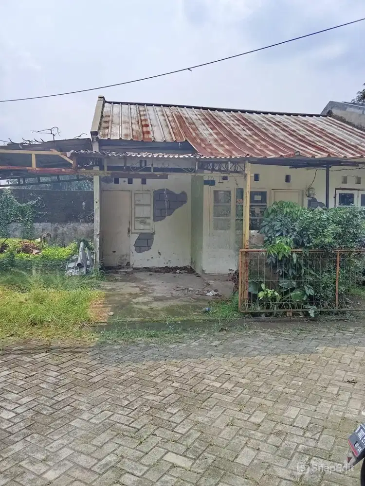 RUMAH HITUNG TANAH STRATEGIS DEKAT STASIUN DI CIBINONG