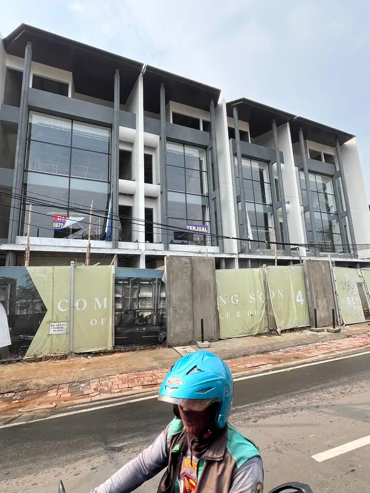 Rumah konsep Ruko area slipi jakarta barat