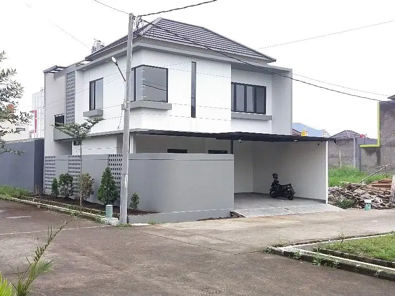 Dijual Rumah Inden Istimewa Full Custom Deket RS Mayapada Buahbatu