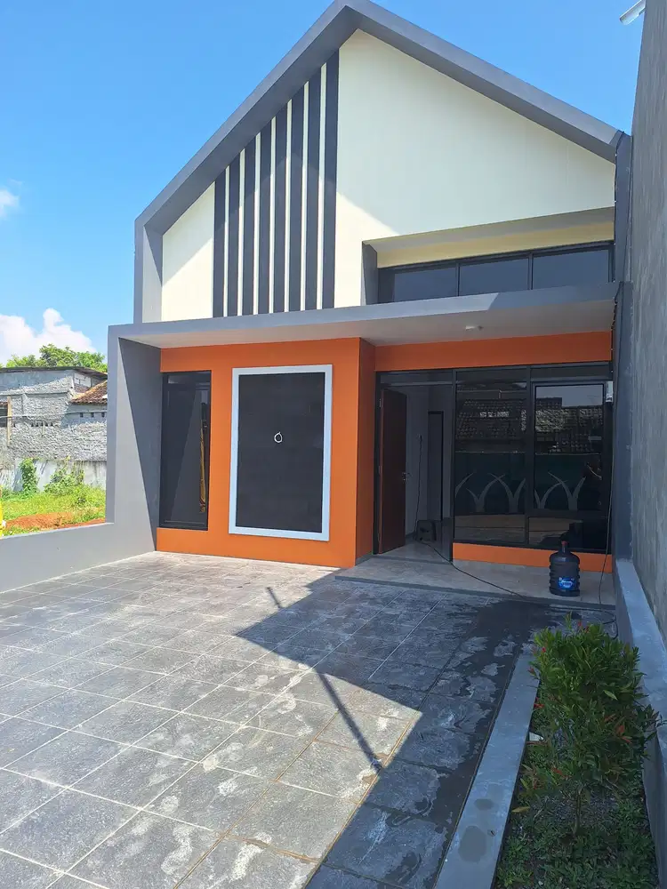 Rumah SIAP HUNI Tanah LUAS Dekat UNDIP di Gedawang Banyumanik