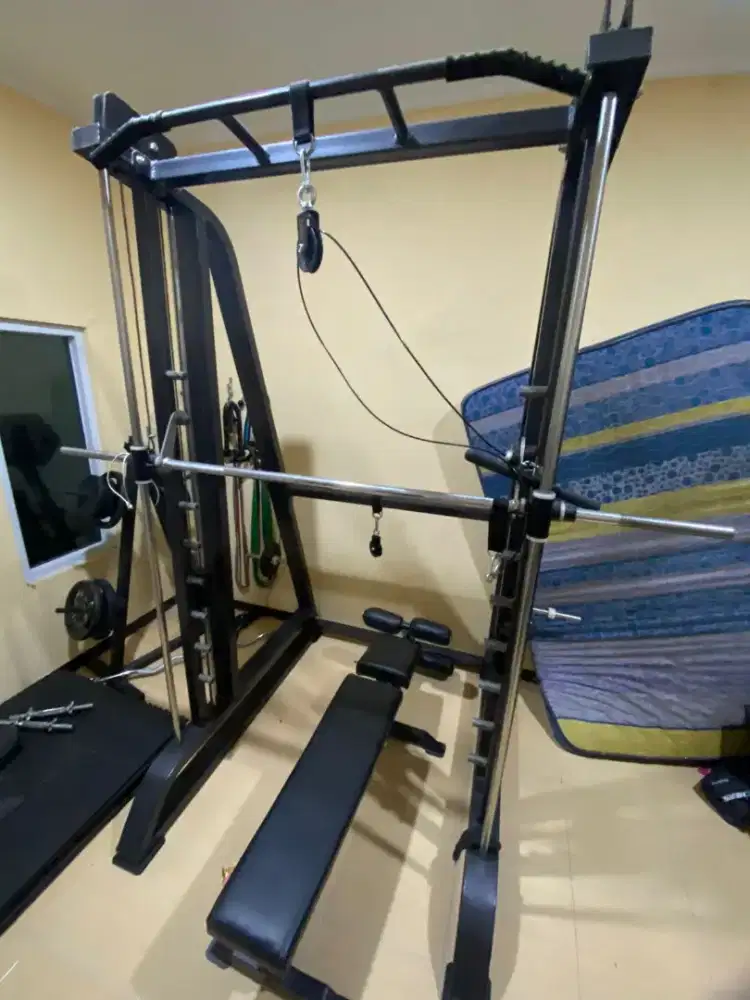 Smith machine counter balance