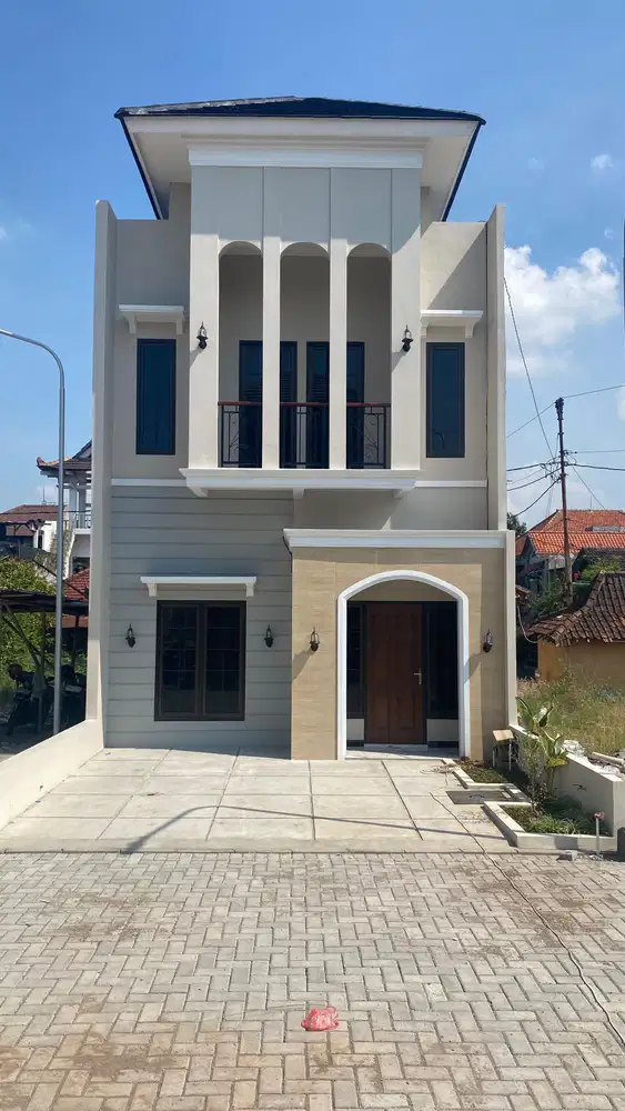 JUAL CEPAT Rumah 2 Lantai SIAP HUNI Selangkah Jalan MAJAPAHIT Pedurungan