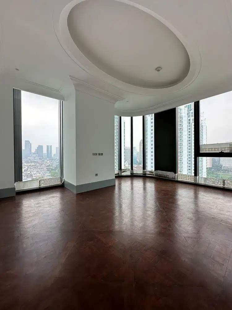 Luxurious Apartemen St.Regis 3BR
