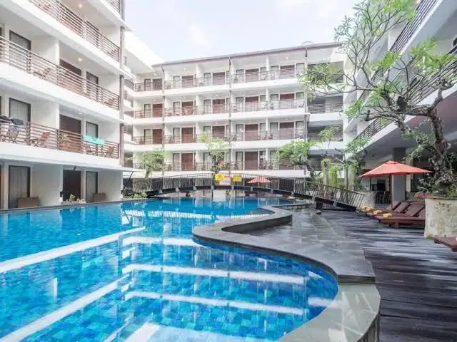 Dijual hotel bintang 4 modern hanya 5 menit ke pantai di Kuta