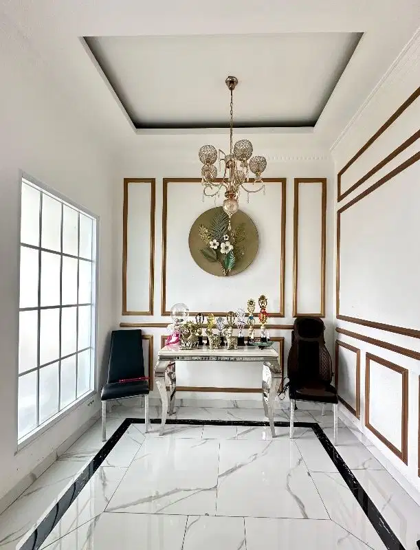 Dijual Cepat Rumah Bangunan 3 Lantai Nyaman Di Kebayoran Bintaro