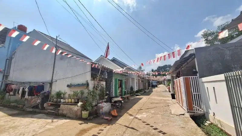 Cash 160 juta Free Canopy dekat stasiun kereta