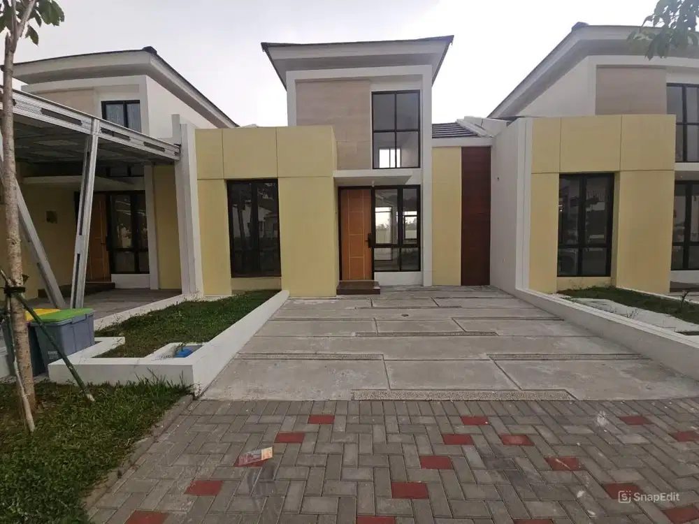 RUMAH  STRATEGIS SELANGKAH MENUJU TOL DI SENTUL CITY