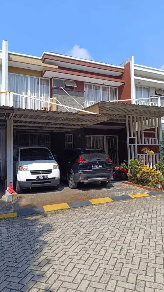 RUMAH SIAP HUNI DAN LUAS DI CIBUBUR COUNTRY