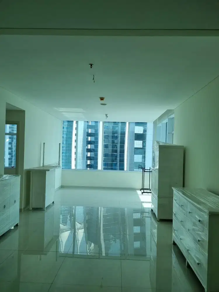 Dijual apartments regatta tower london 2 BR