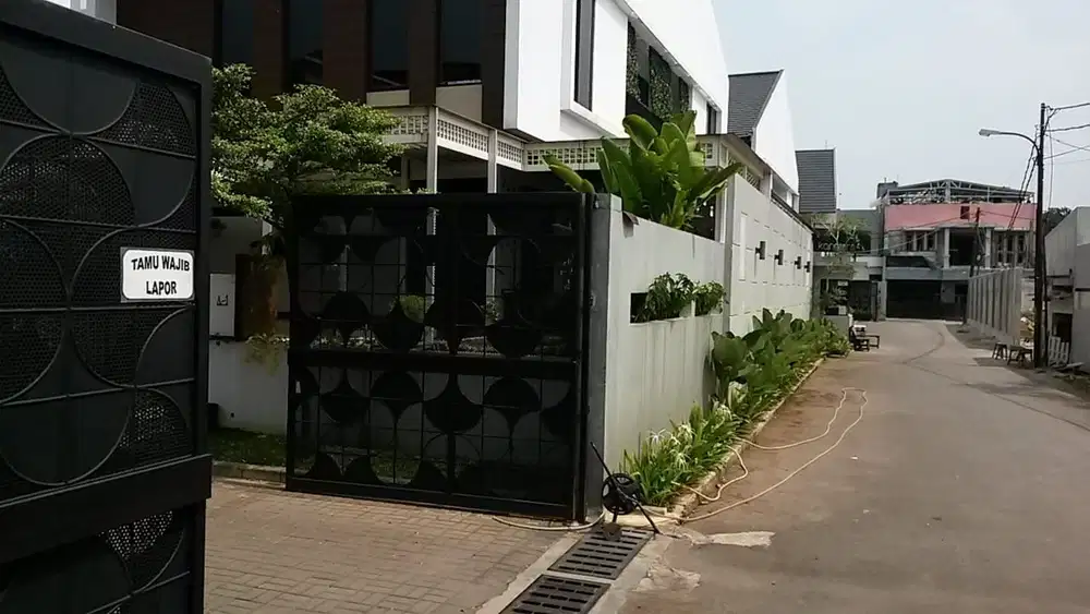 RUMAH CLUSTER MODERN MINIMALIS JAGAKARSA JAKSEL DKT TOL DESARI MURAH