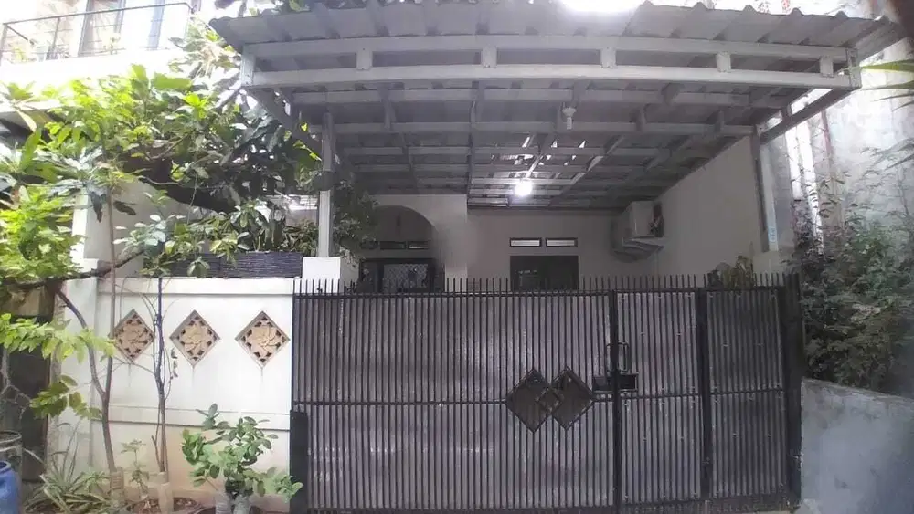 Rumah 2 Lantai di Cluster Kreo Larangan Dekat Busway Petukangan SHM