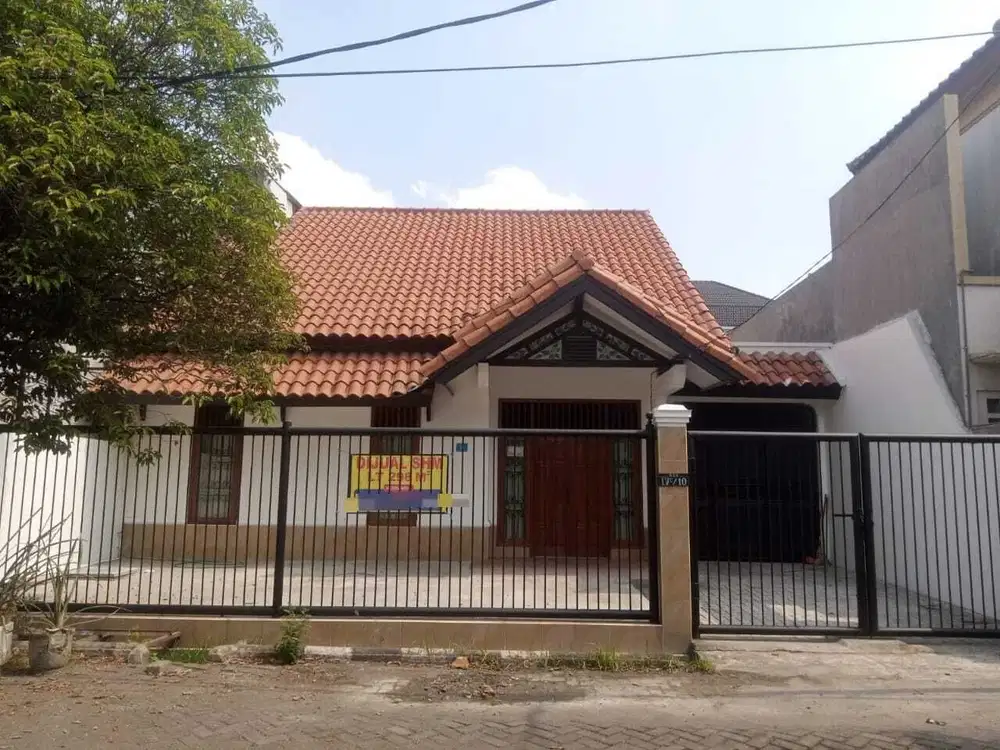 Rumah Gayungsari Barat, Pagesangan, Jambangan, Surabaya