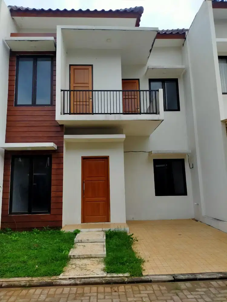 Rumah 2lantai harga murah dekat St MRT lebak bulus