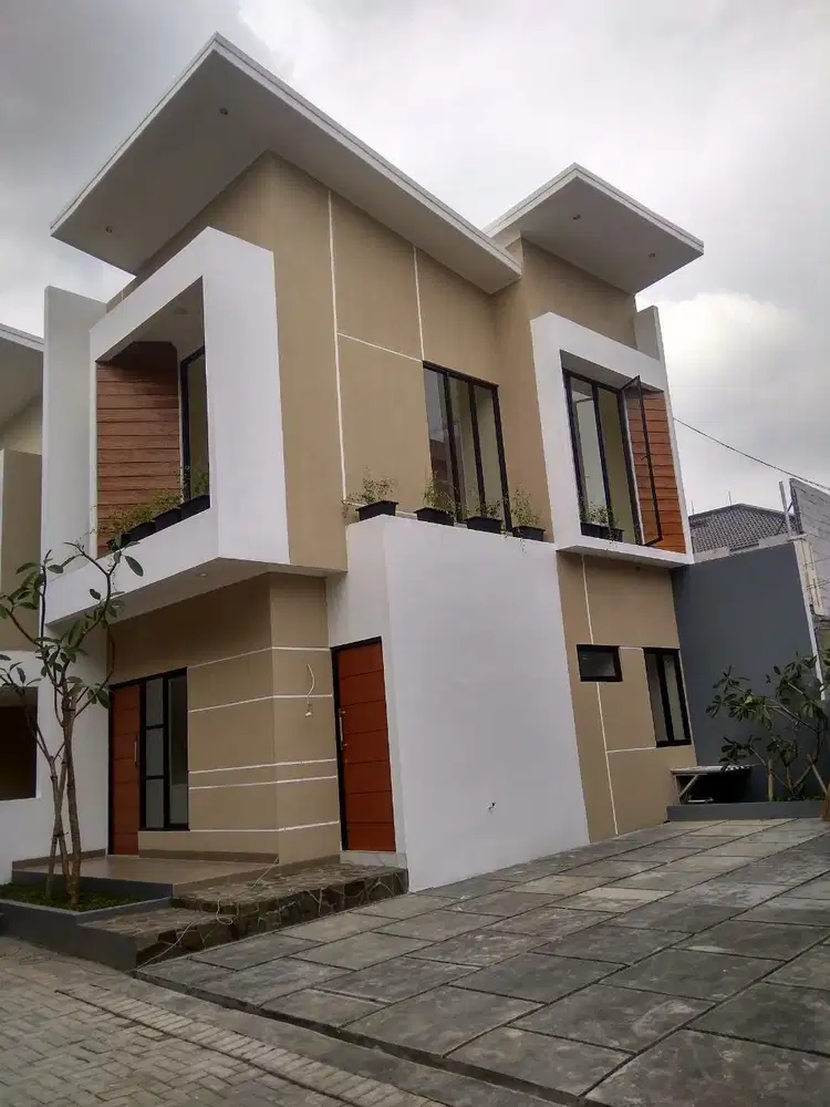 PROMO RUMAH 2 LANTAI 3 KT / 2 KM DI BALEKAMBANG, .KRAMAT JATI, JAKTIM