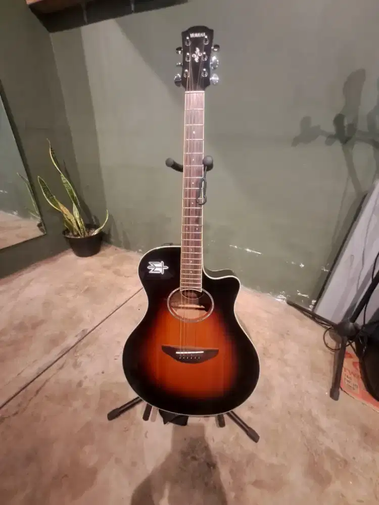 Dijual Yamaha APX-600 Accoustic Electric