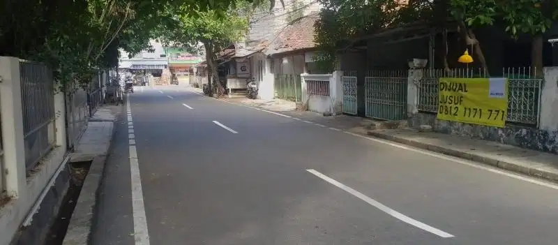 Tanah 250m2 Bonus Bangunan Lama di Pengadegan Selatan Pancoran