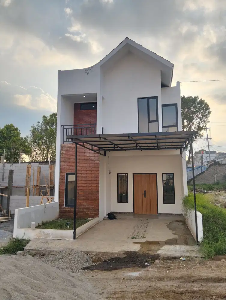 Rumah 2lantai 600 jtaan, di sayap Setiabudi Bandung, Lembang