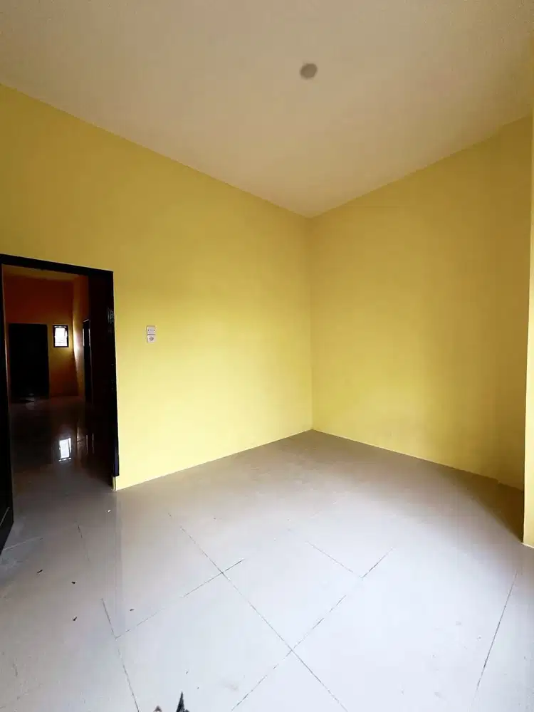 RUMAH 2 LANTAI READY SIAP HUNI LOKASI KAPTEN MUSLIM