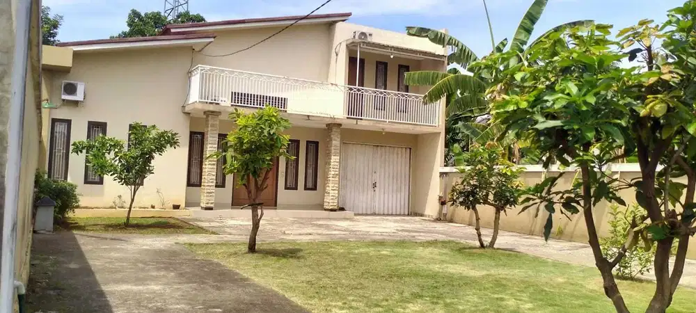 RUMAH SIAP HUNI TANAH LUAS CIBUBUR