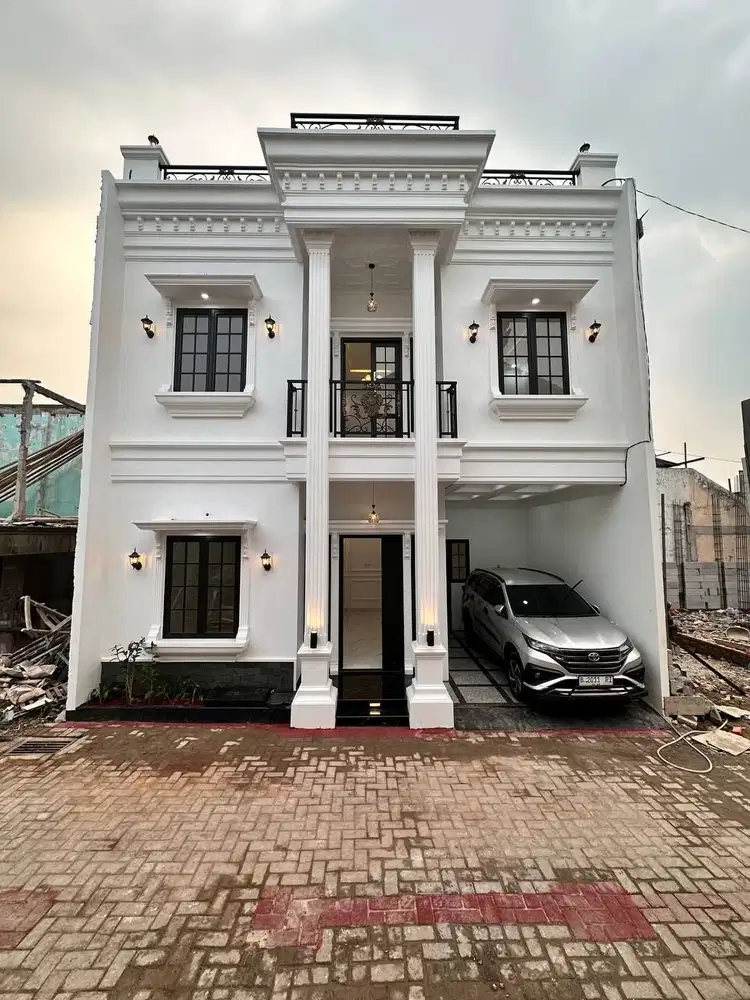 Rumah 2,5 lantai murah bagus dekat pintu tol kukusan